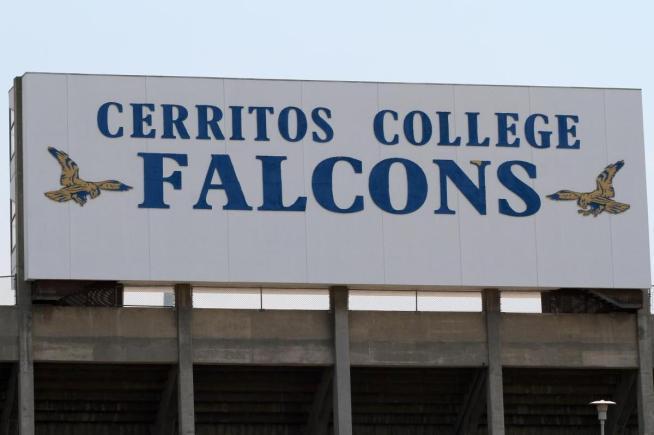 The Cerritos men's water polo team dropped a pair of games against nationally ranked four-year schools
