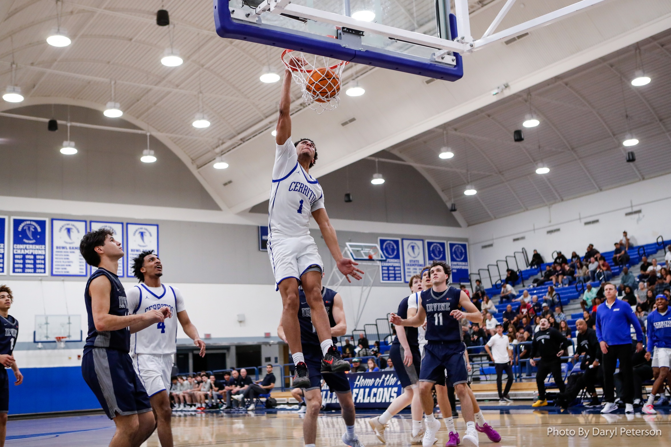 Falcons Outlast Irvine Valley, 84-76, in Playoff Thriller