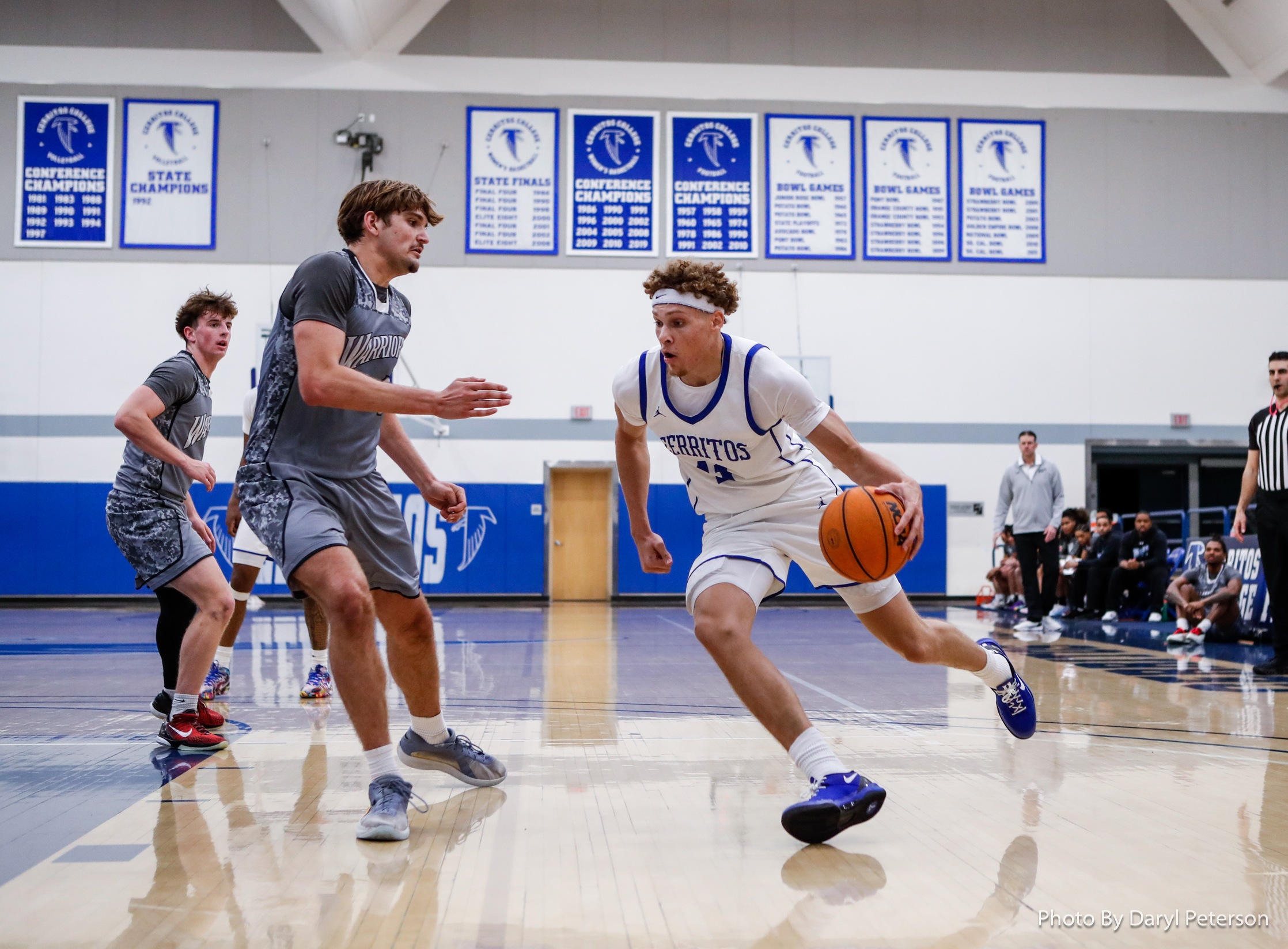 Falcons Hold Off El Camino, 64&ndash;59, in Home Conference Win