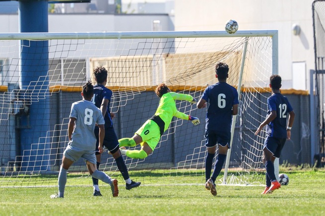 Solid offensive and defensive play leads Falcons to 6-0 win