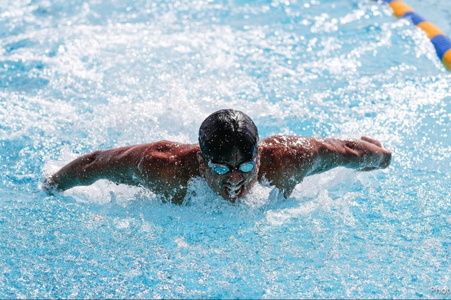 Cerritos won six races and posted a three-way sweep