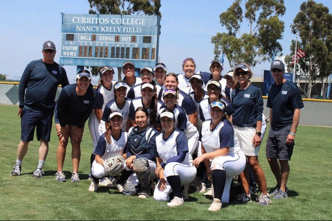 Falcons advanced to the Super Regional with their 8-1 win