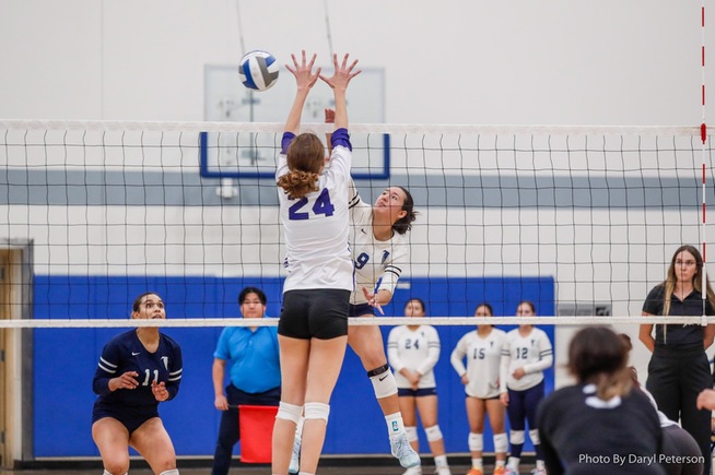 Elizabeth Beltran slammed home 17 kills against LA Harbor
